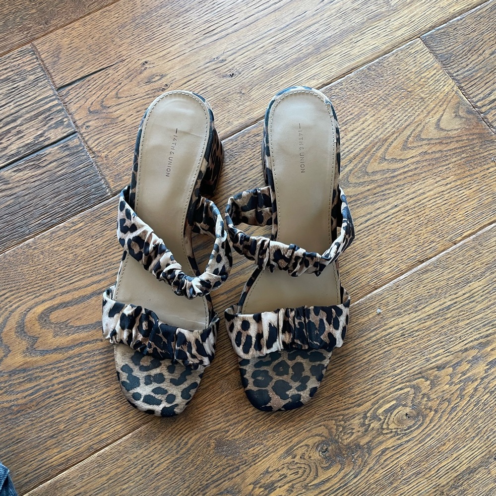 Leopard Print Scrunch Sandals